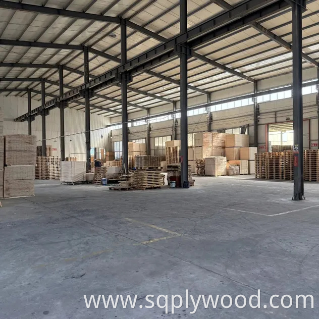 Eco-Friendly Compressed Wood Pallet for Efficient Storage and Transport